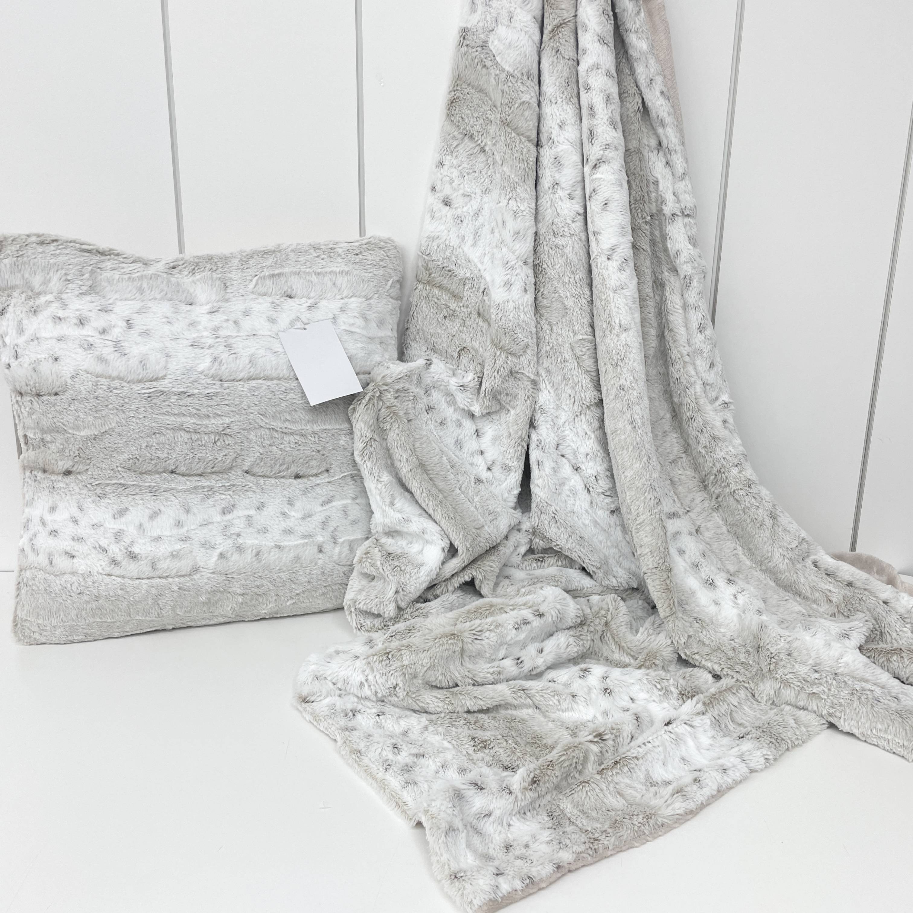 Cuscino linea ecopelliccia